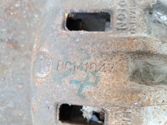 bontott HYUNDAI SANTA FÉ Jobb első Féknyereg Munkahengerrel