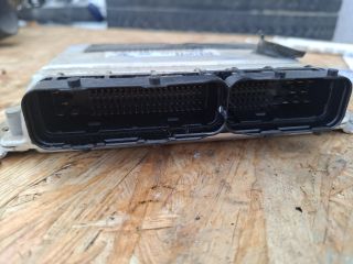 bontott HYUNDAI SANTA FÉ Motorvezérlő