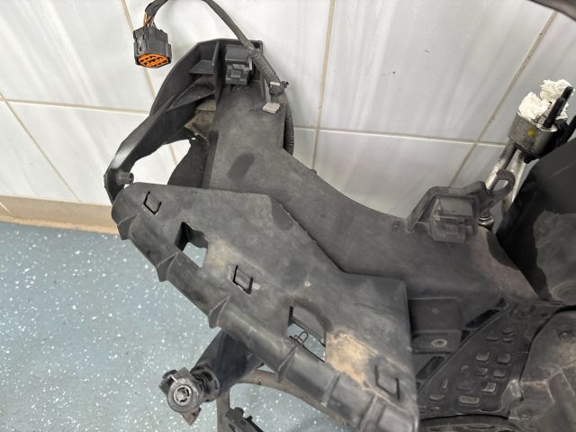 bontott HYUNDAI SANTA FÉ Komplett Homlokfal (Részeivel)