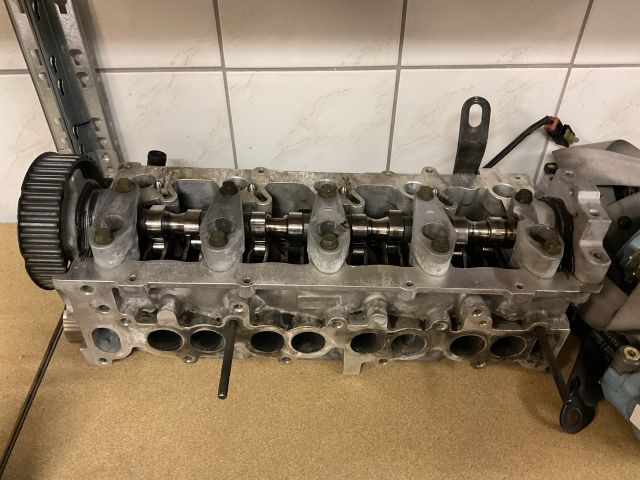 bontott HYUNDAI SANTA FÉ Hengerfej