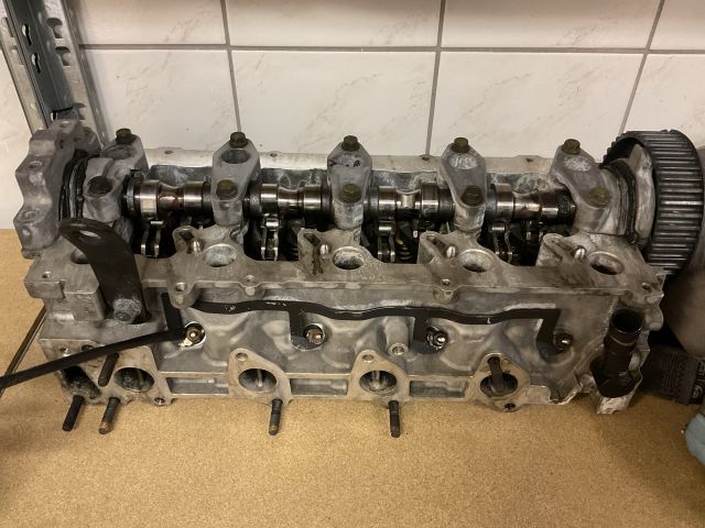 bontott HYUNDAI SANTA FÉ Hengerfej