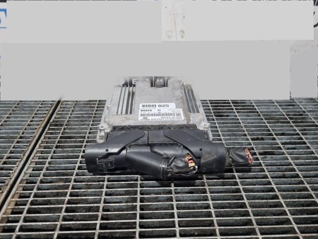 bontott HYUNDAI SANTA FÉ Motorvezérlő