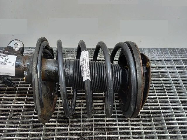 bontott HYUNDAI SANTA FÉ Első Rugó