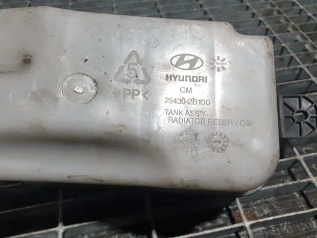 bontott HYUNDAI SANTA FÉ Kiegyenlítő Tartály