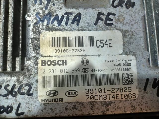 bontott HYUNDAI SANTA FÉ Motorvezérlő