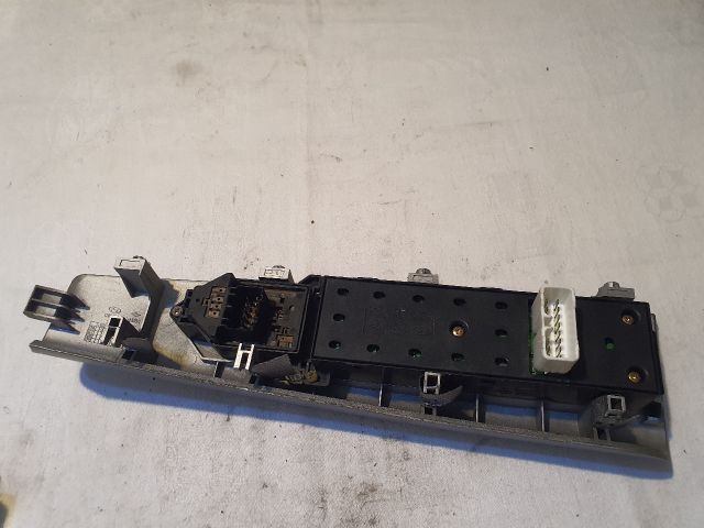 bontott HYUNDAI SANTA FÉ Ablakemelő és Tükör Kapcsoló