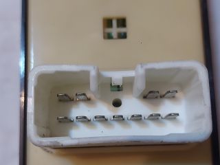 bontott HYUNDAI SANTA FÉ Ablakemelő Kapcsoló Négyes / Kettes