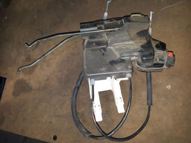 bontott HYUNDAI SANTA FÉ Bal első Ajtózár