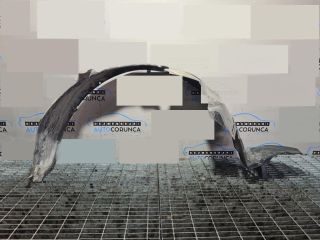 bontott HYUNDAI SANTA FÉ Bal első Dobbetét (Kerékjárati, Műanyag)