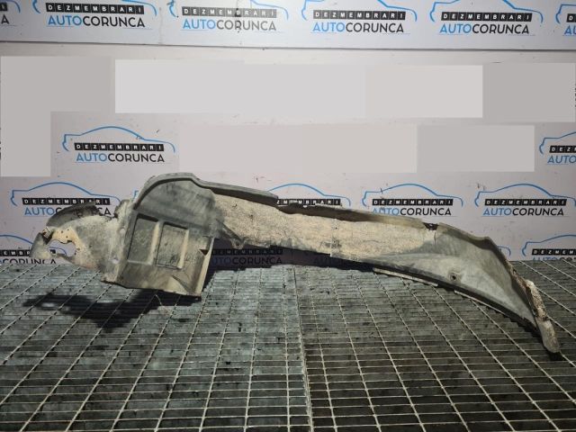 bontott HYUNDAI SANTA FÉ Bal első Dobbetét (Kerékjárati, Műanyag)