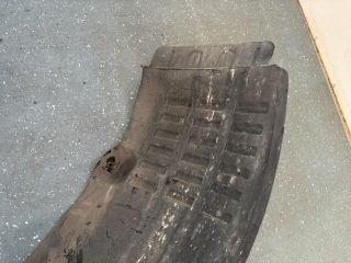 bontott HYUNDAI SANTA FÉ Bal első Első Dobbetét (Kerékjárati, Műanyag)