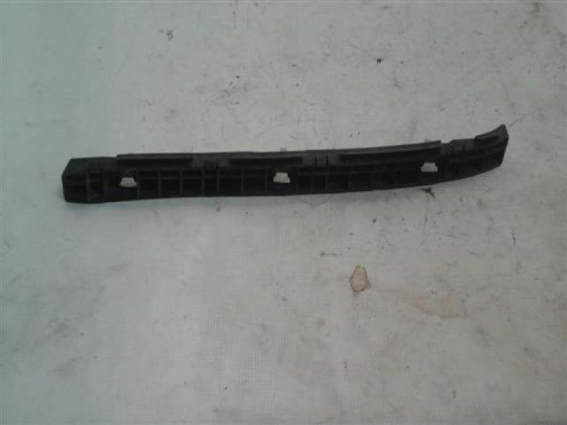 bontott HYUNDAI SANTA FÉ Bal első Lökhárító Tartó (Műanyag)