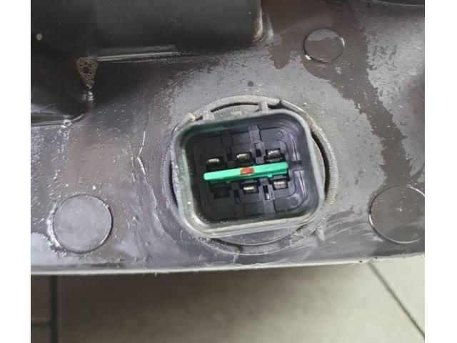 bontott HYUNDAI SANTA FÉ Bal Fényszóró