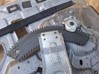 bontott HYUNDAI SANTA FÉ Bal hátsó Ablakemelő Szerkezet (Elektromos)