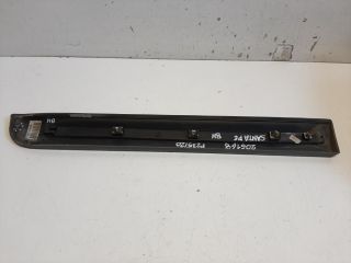 bontott HYUNDAI SANTA FÉ Bal hátsó Ajtó Díszléc