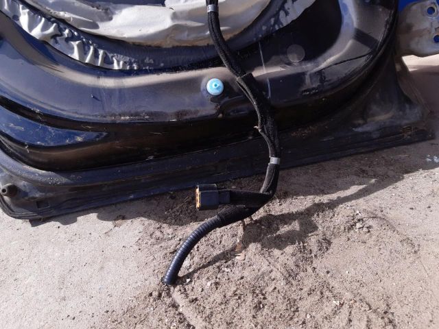 bontott HYUNDAI SANTA FÉ Bal hátsó Ajtó (Üres lemez)