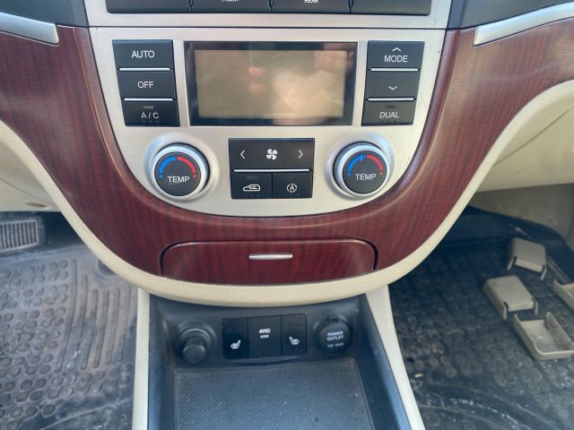 bontott HYUNDAI SANTA FÉ Bal hátsó Külső Kilincs