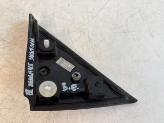 bontott HYUNDAI SANTA FÉ Bal Sárvédő Csavar Burkolat