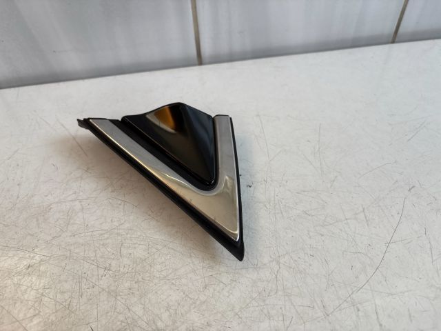 bontott HYUNDAI SANTA FÉ Bal Sárvédő Csavar Burkolat