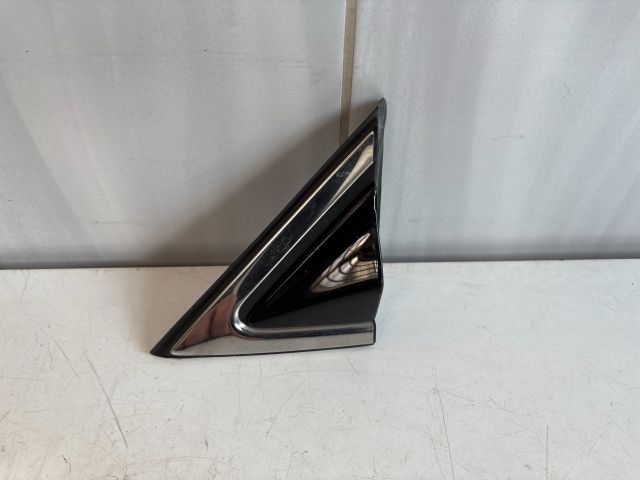 bontott HYUNDAI SANTA FÉ Bal Sárvédő Csavar Burkolat