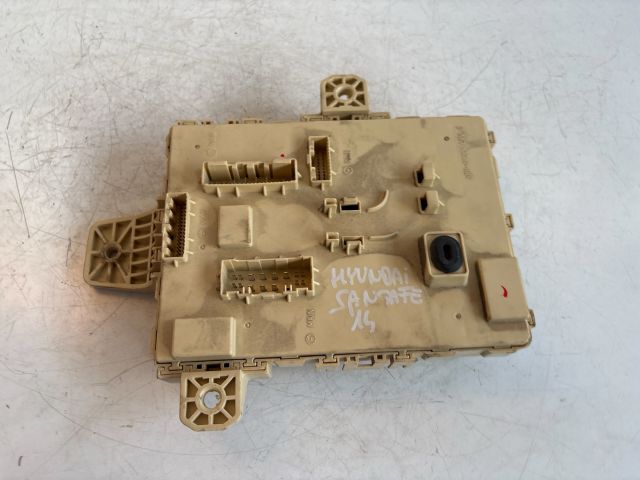 bontott HYUNDAI SANTA FÉ Biztosítéktábla Utastér