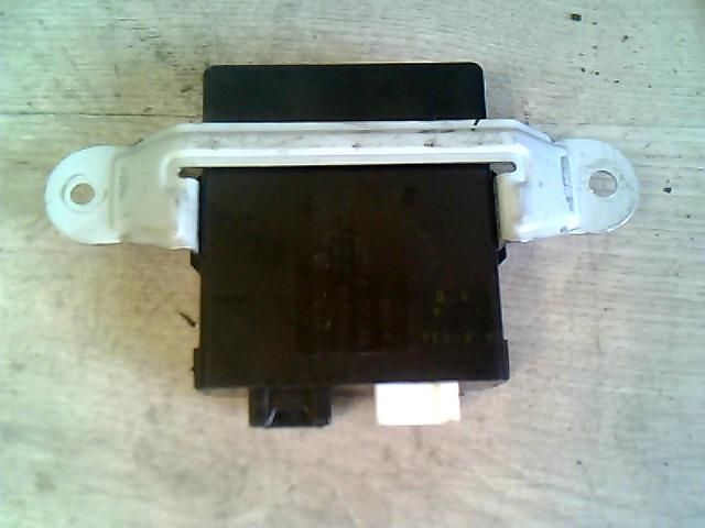 bontott HYUNDAI SANTA FÉ Elektronika (Magában)