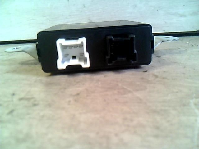 bontott HYUNDAI SANTA FÉ Elektronika (Magában)