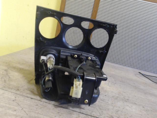 bontott HYUNDAI SANTA FÉ Első Hamutartó