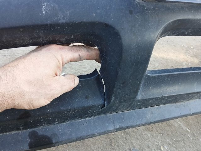 bontott HYUNDAI SANTA FÉ Első Lökhárító (Részeivel)