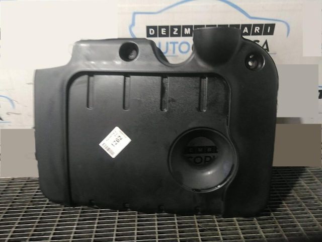 bontott HYUNDAI SANTA FÉ Felső Hűtőburkolat