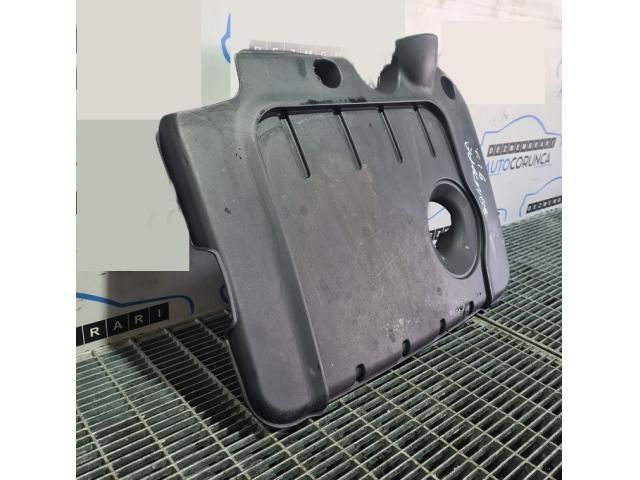 bontott HYUNDAI SANTA FÉ Felső Hűtőburkolat