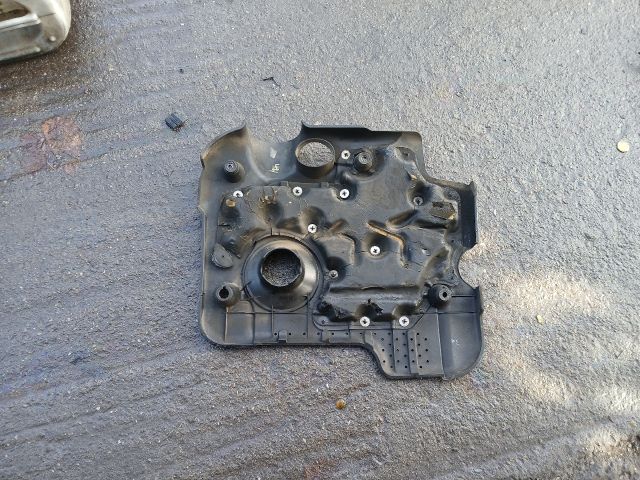 bontott HYUNDAI SANTA FÉ Felső Hűtőburkolat