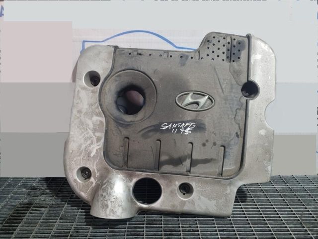 bontott HYUNDAI SANTA FÉ Felső Hűtőburkolat