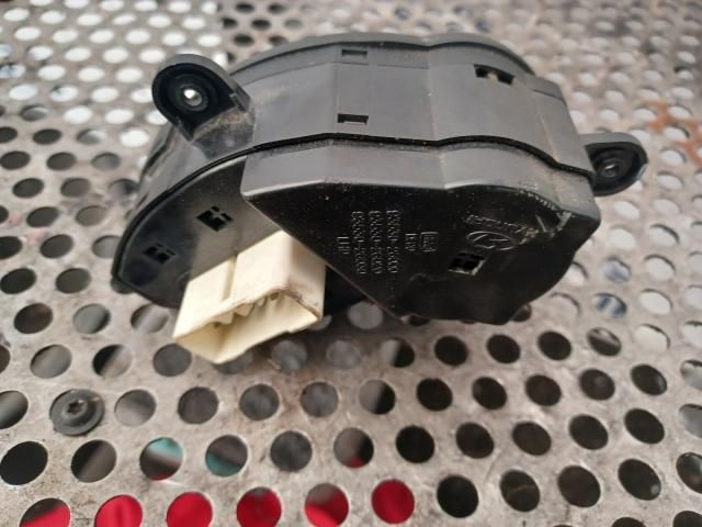 bontott HYUNDAI SANTA FÉ Fényszórómagasság Állító Kapcsoló