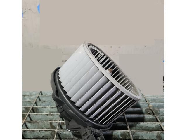 bontott HYUNDAI SANTA FÉ Fűtőmotor (Klímás)