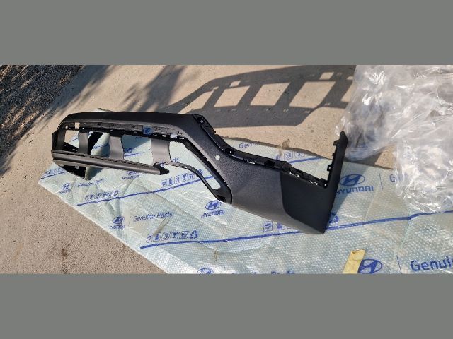 bontott HYUNDAI SANTA FÉ Hátsó Lökhárító Alsó (Műanyag)