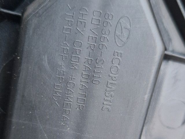 bontott HYUNDAI SANTA FÉ Hűtőrács