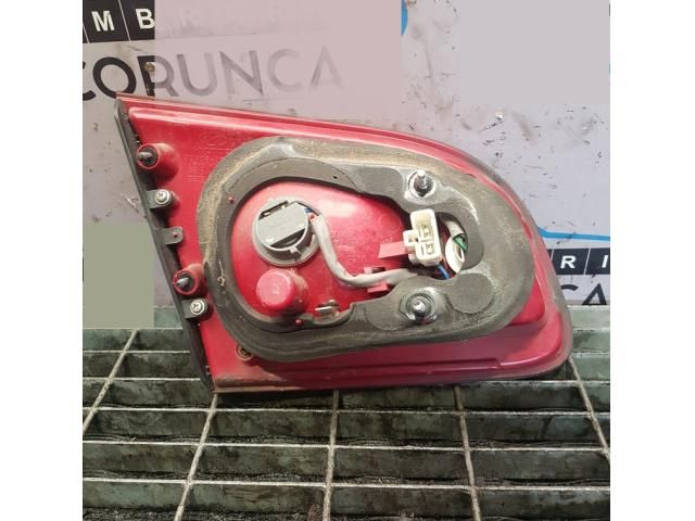 bontott HYUNDAI SANTA FÉ Jobb Belső Hátsó Lámpa