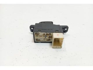 bontott HYUNDAI SANTA FÉ Jobb első Ablakemelő Kapcsoló