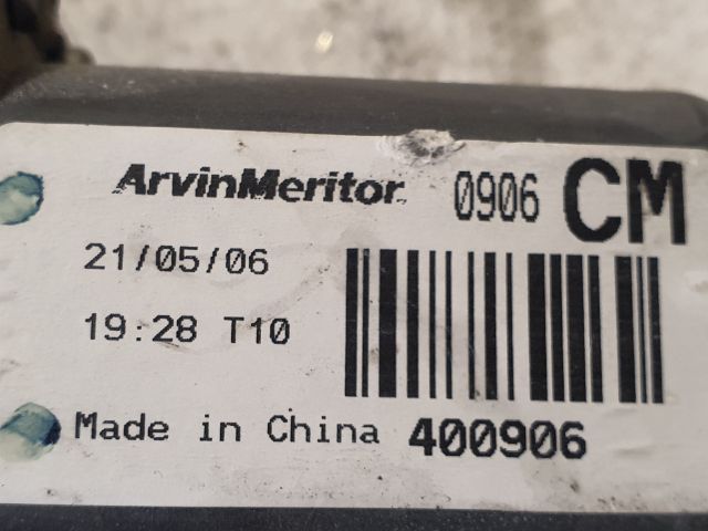 bontott HYUNDAI SANTA FÉ Jobb első Ablakemelő Motor