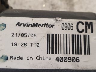 bontott HYUNDAI SANTA FÉ Jobb első Ablakemelő Motor