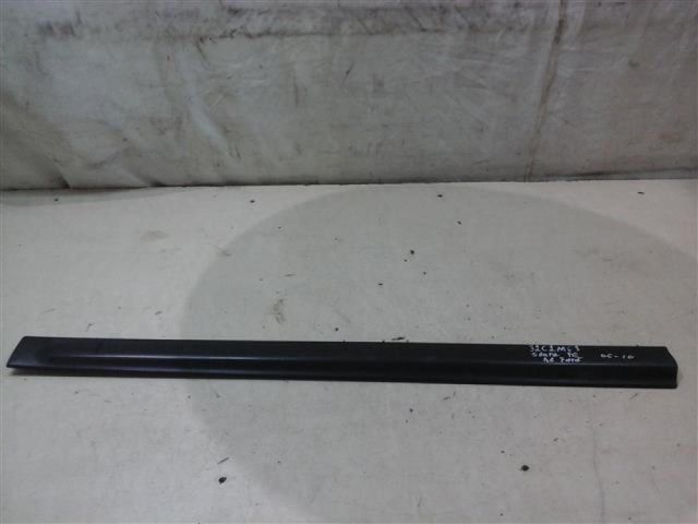 bontott HYUNDAI SANTA FÉ Jobb első Ajtó Díszléc