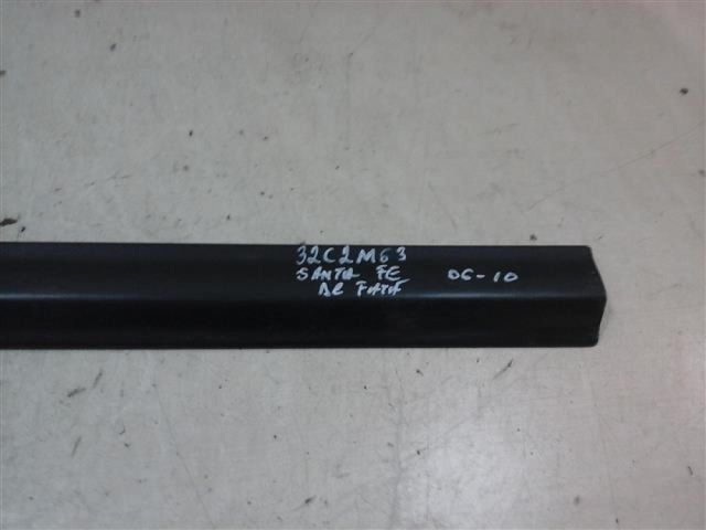 bontott HYUNDAI SANTA FÉ Jobb első Ajtó Díszléc