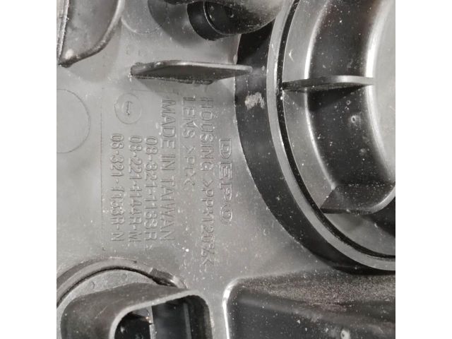 bontott HYUNDAI SANTA FÉ Jobb Fényszóró