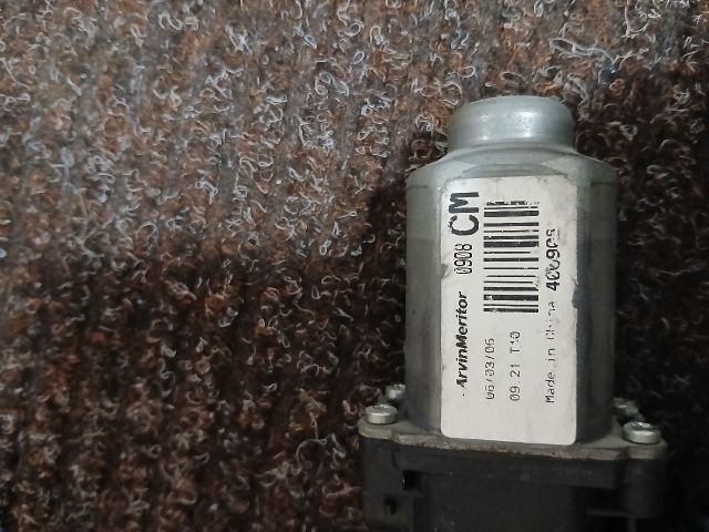 bontott HYUNDAI SANTA FÉ Jobb hátsó Ablakemelő Motor