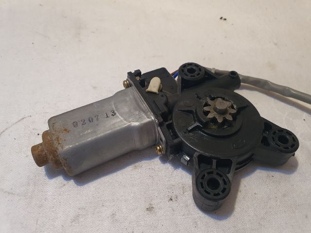 bontott HYUNDAI SANTA FÉ Jobb hátsó Ablakemelő Motor