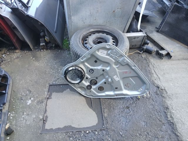 bontott HYUNDAI SANTA FÉ Jobb hátsó Ablakemelő Szerkezet (Elektromos)