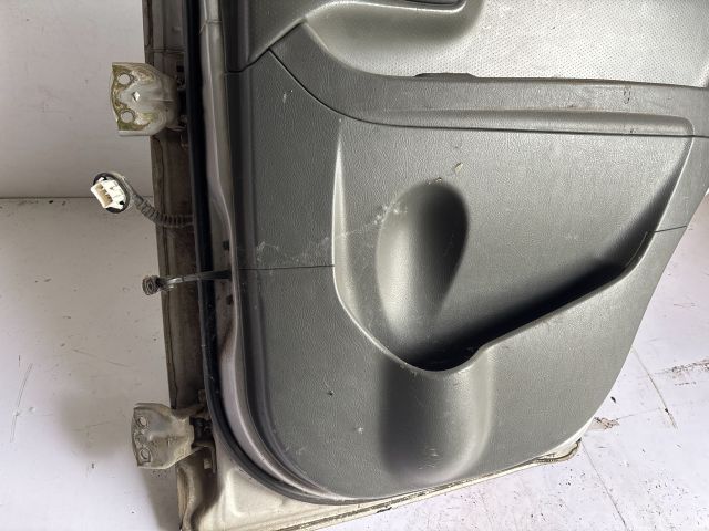 bontott HYUNDAI SANTA FÉ Jobb hátsó Ajtó (Részeivel)