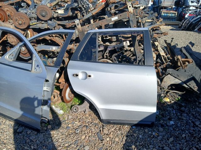 bontott HYUNDAI SANTA FÉ Jobb hátsó Ajtó (Üres lemez)