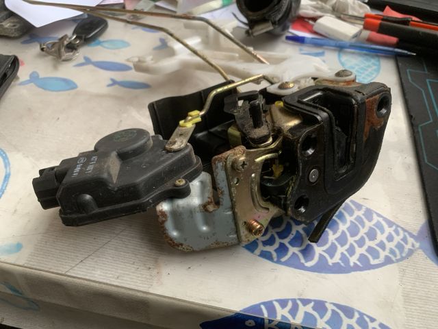 bontott HYUNDAI SANTA FÉ Jobb hátsó Ajtózár